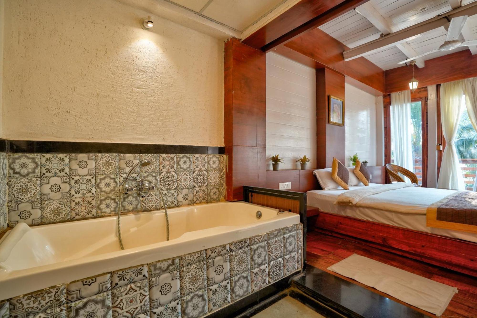 Aqua Marina Resort 3*